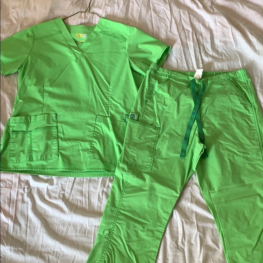 Wonder wink Flex Scrubs
